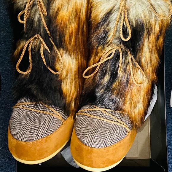 Original Moon Boots for Women - Picture 1 of 7